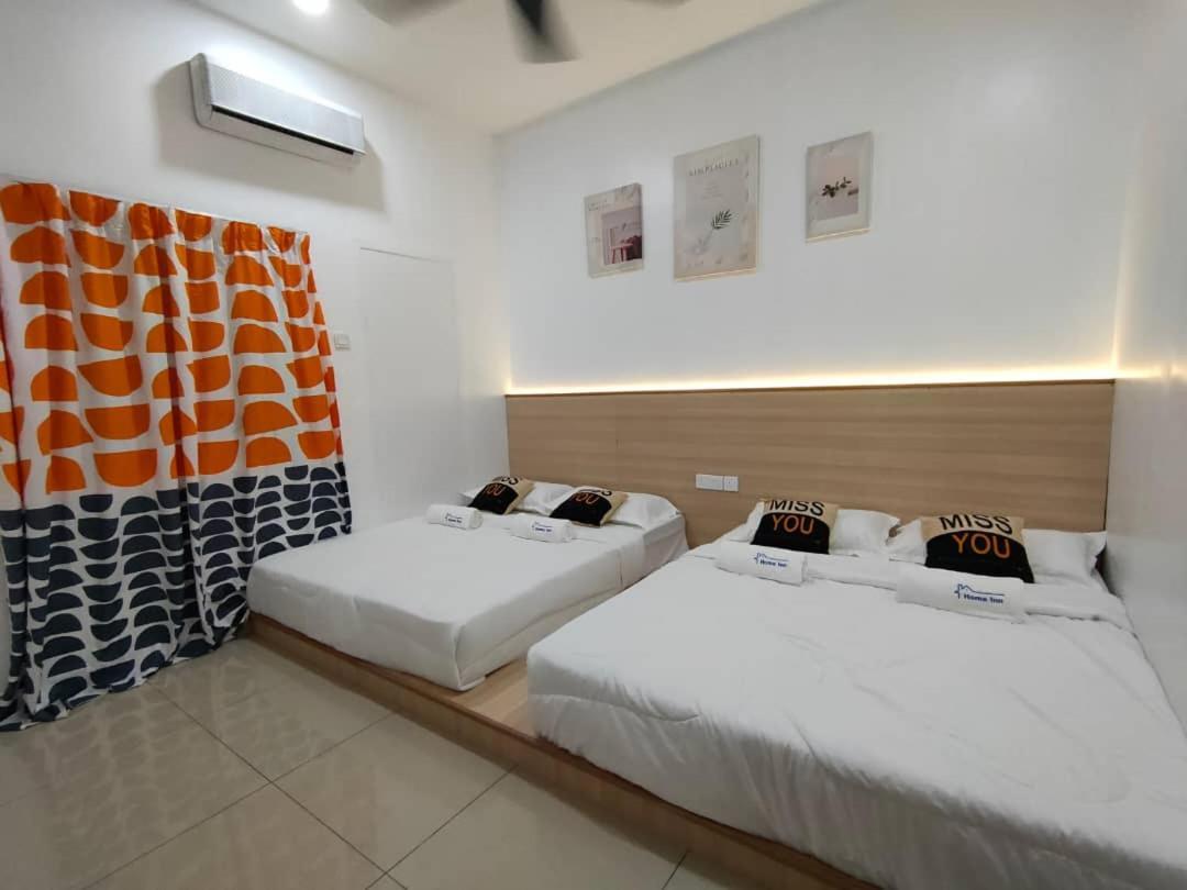 Setia Home Sitiawan Ktv 12+4 Pax エクステリア 写真